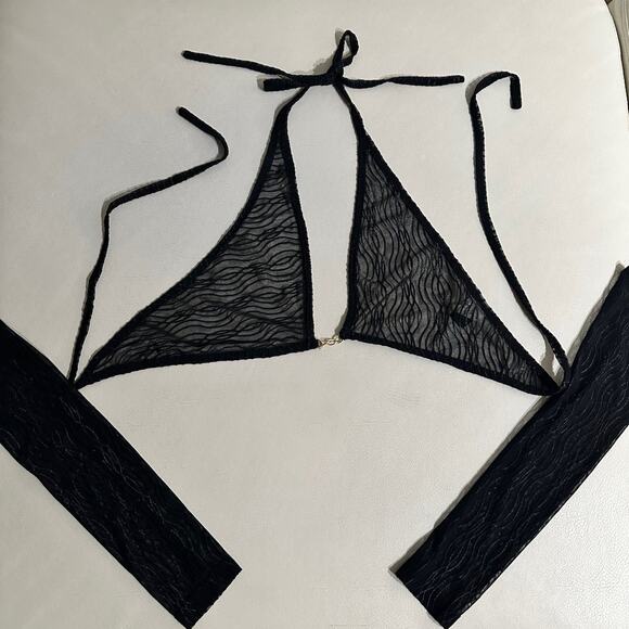 Mesh Top with Gloves - Picture 1 of 5